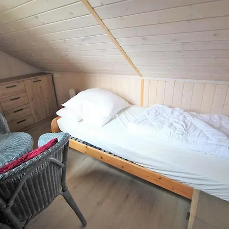 Holiday home Mirow In *